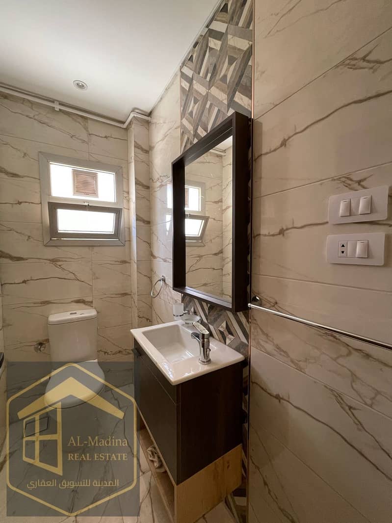 13 WhatsApp Image 2025-11-04 at 14.27. 37. jpeg