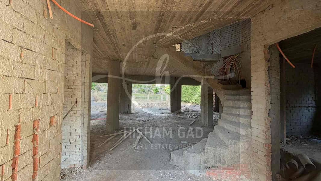 2 05ec6cf4-a7ef-480a-9c0d-114a874c378a. jpg