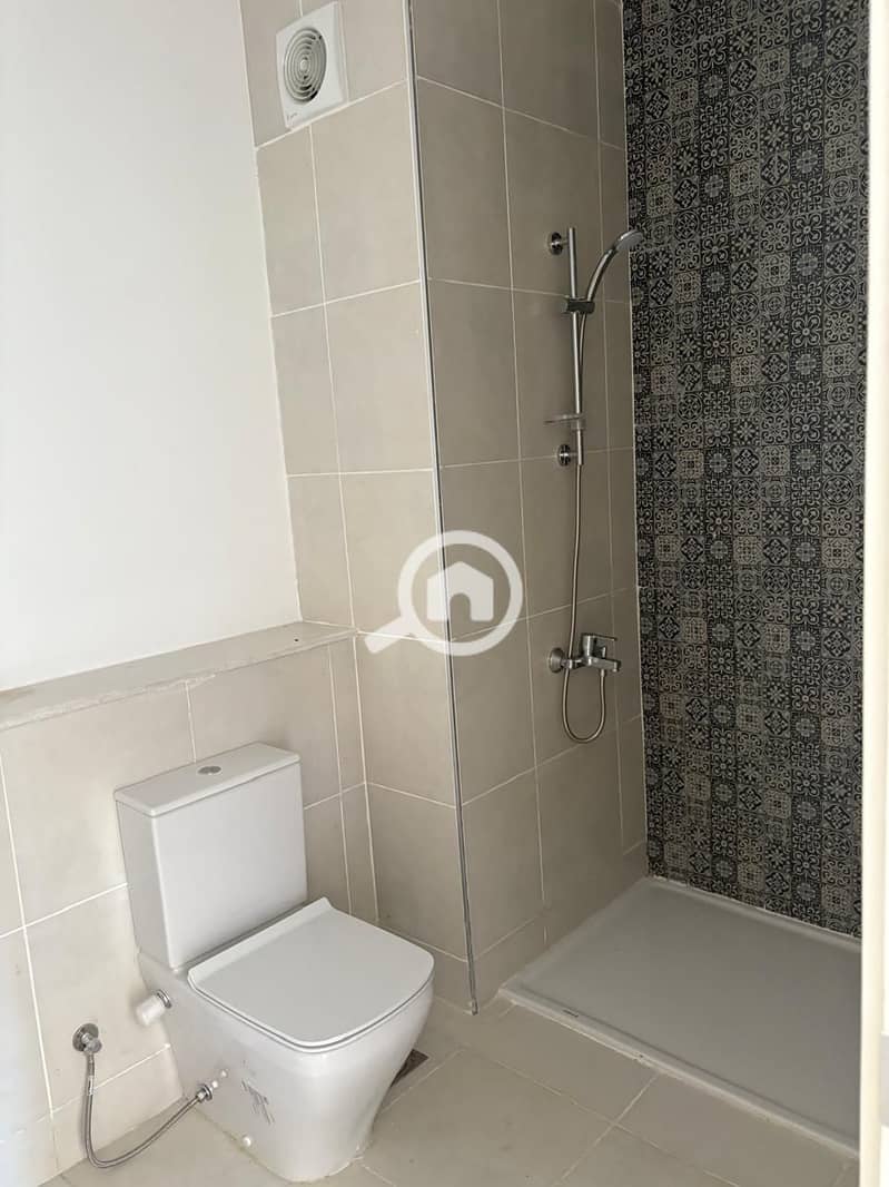 5 WhatsApp Image 2025-09-02 at 4.11. 37 AM. jpeg