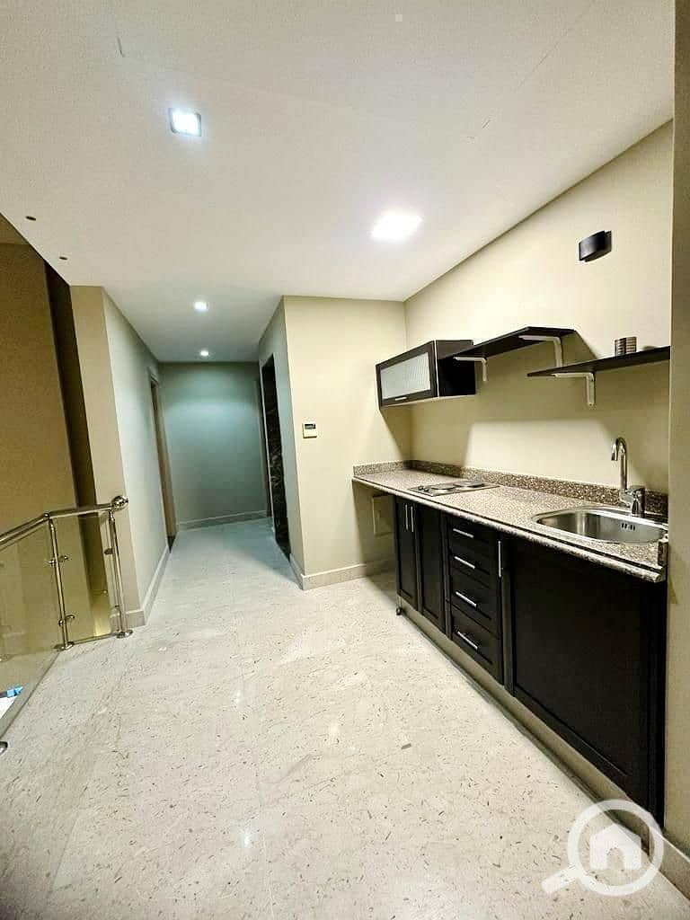 23 WhatsApp Image 2025-11-04 at 1.22. 59 PM8. jpeg