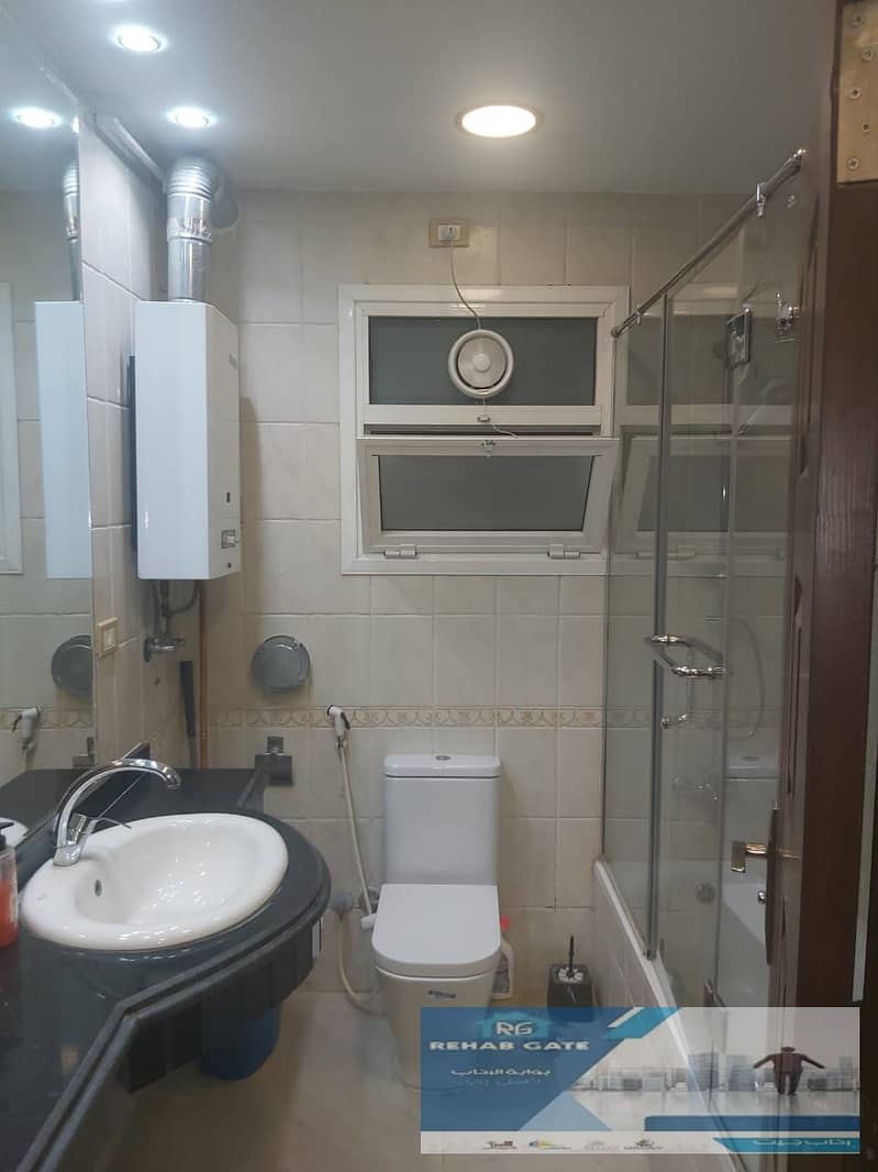 3 947d27ed-6bbb-4bcd-aa7b-5067f0125220. jpg