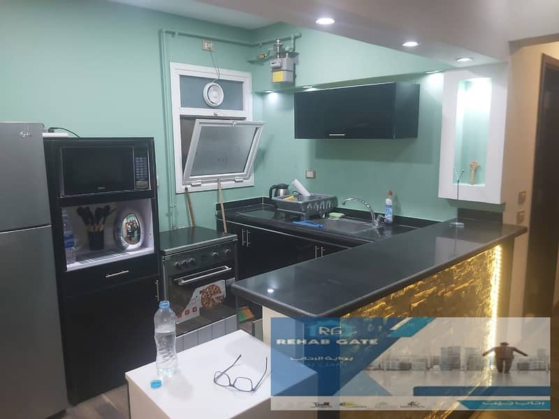 4 7365de25-c543-441f-af9d-7011c7c092c7. jpg