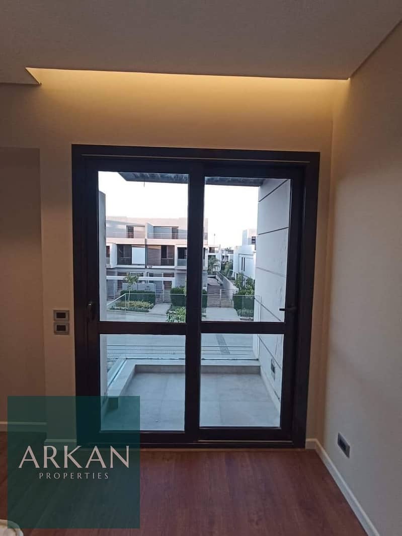 5 6e0ba498-20a0-4bb4-b4d3-ac183b7c78b3. jpg