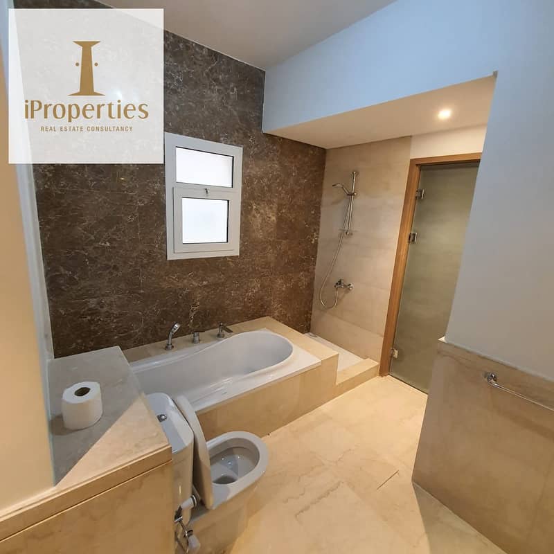 10 c16b11a4-5989-4010-8b35-d27c97b7f401. jpg