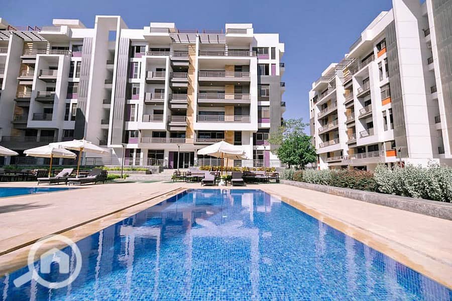 2 2d99c218-a810-4985-8f2c-2757b03646bd. jpg