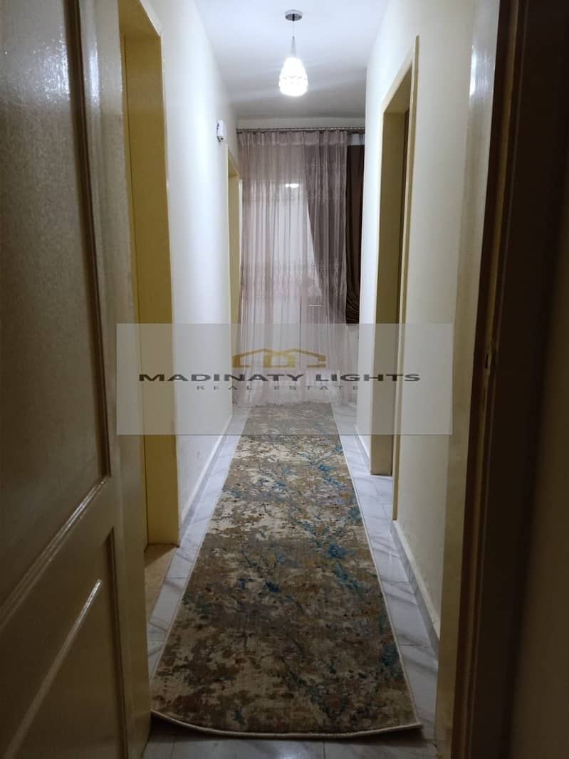 12 bd2e0289-17d9-46d6-a8fb-2f6f018ae64d. jpg