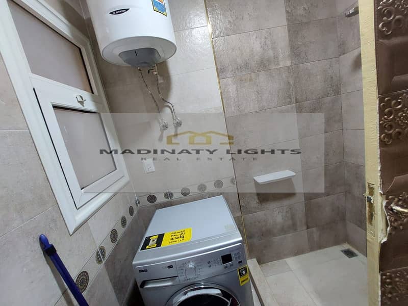 13 082e7c9d-fb0b-43e8-95b1-09bceef8d943. jpg