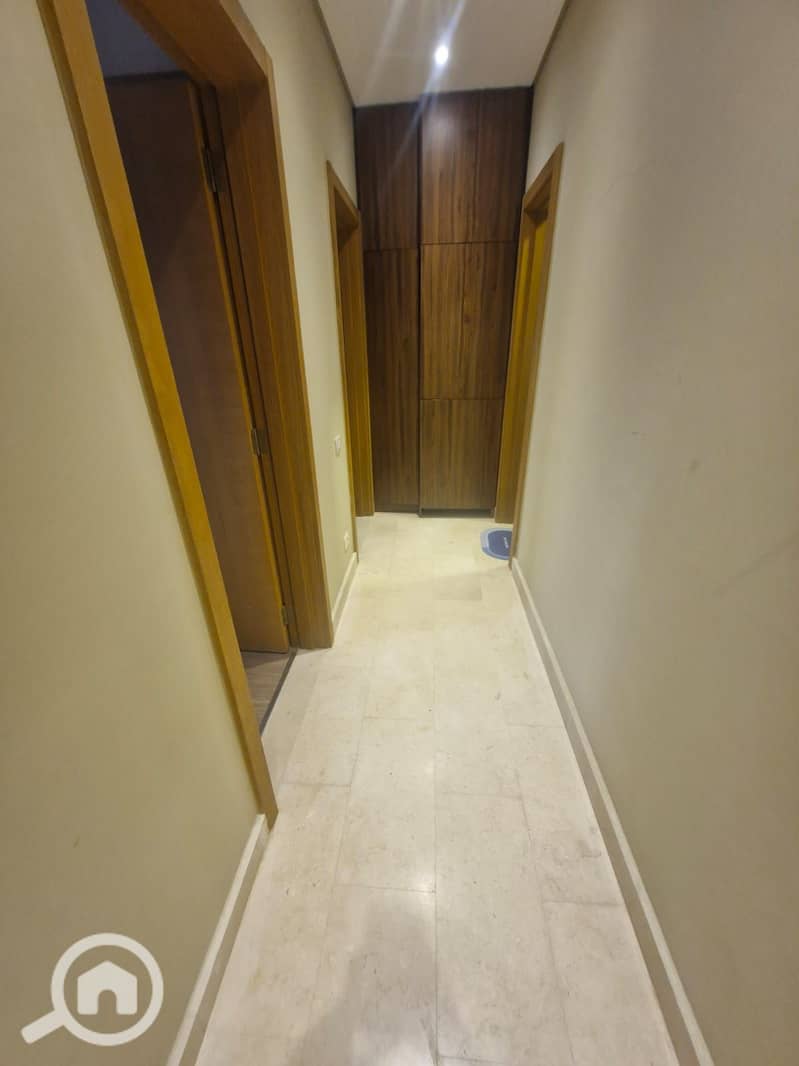 10 a58b58df-ccb0-43d5-b143-d2650e130f09. jpeg