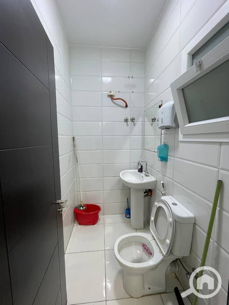 4 516da076-7ac6-4622-ad31-94b7f11e98ca. jpeg