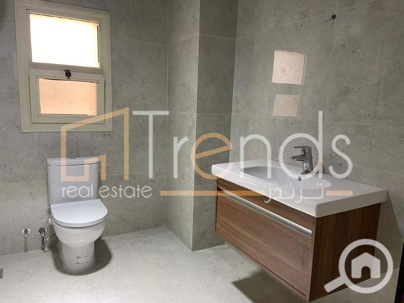 12 WhatsApp Image 2025-11-03 at 11.44. 58 AM (2). jpg