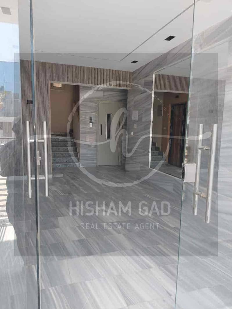 2 08277704-455d-4252-9b88-189ca12a4d4c. jpg