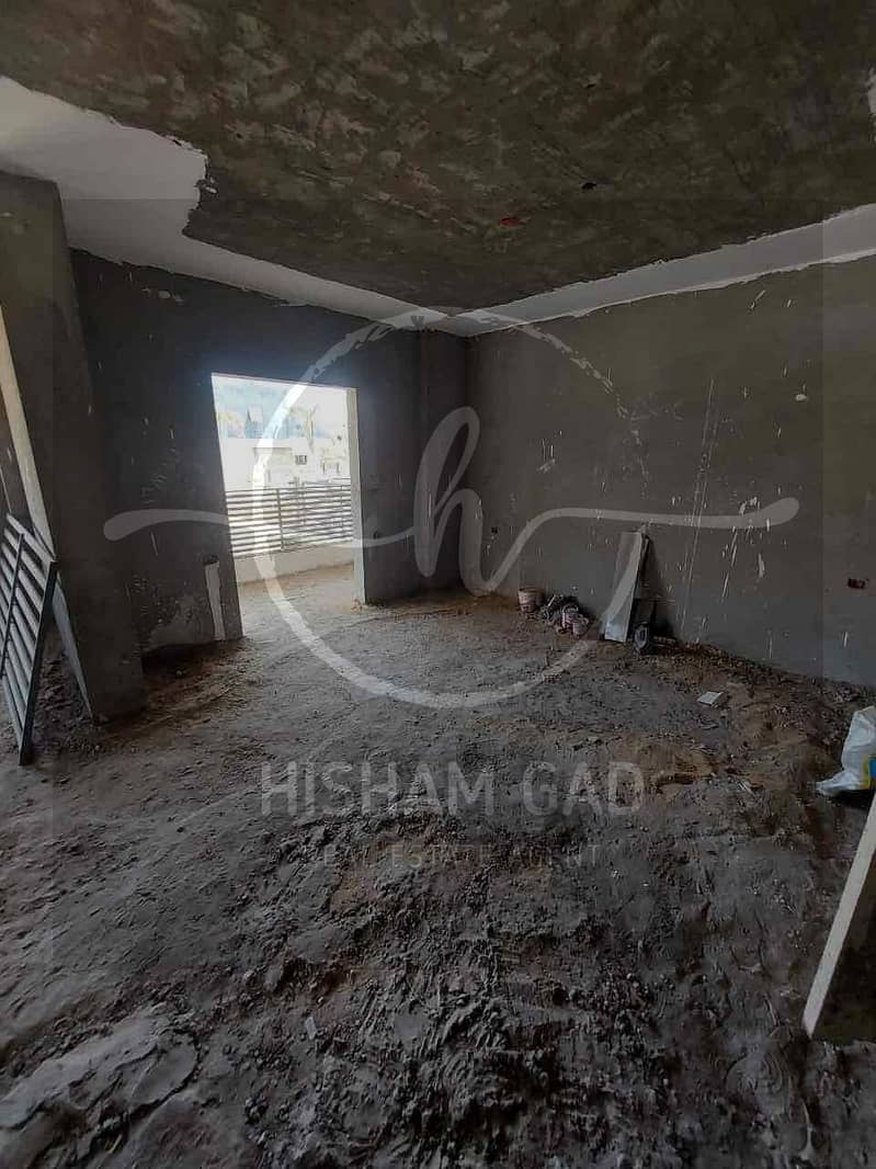 4 719958b3-bdca-49cc-a27d-2e3e989da014. jpg