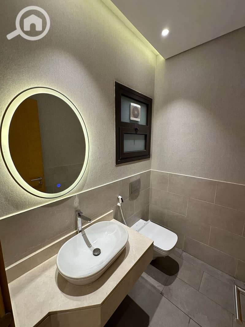 30 WhatsApp Image 2025-11-04 at 2.15. 21 PMنهن. jpeg