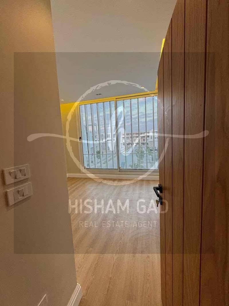 7 c58e7116-2fdb-42ef-8f02-e20db05757be. jpg