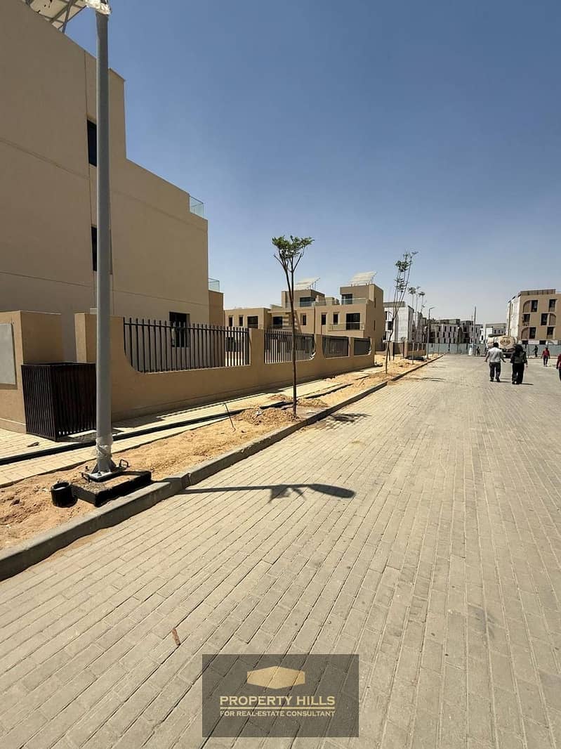 11 WhatsApp Image 2025-08-25 at 03.44. 00_c979309b. jpg