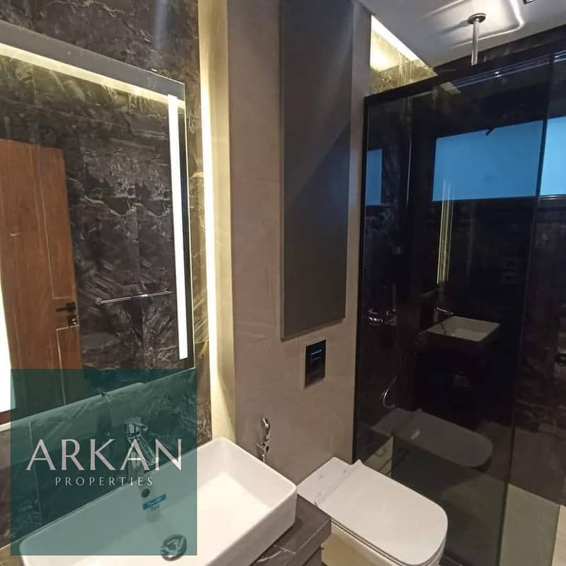 11 20839fff-43a0-4a98-837b-a71f6265a2e0. jpg