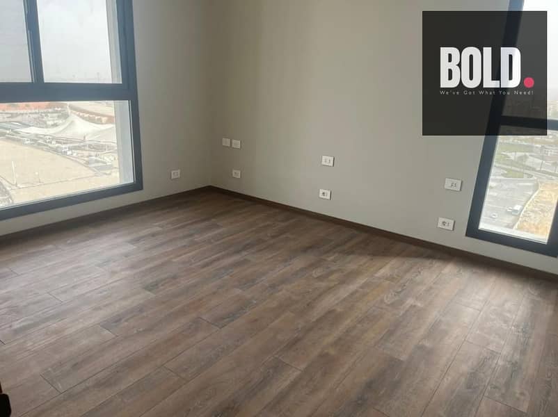 10 38106e21-9256-4cf7-a951-bf06ab4a93a4. jpg