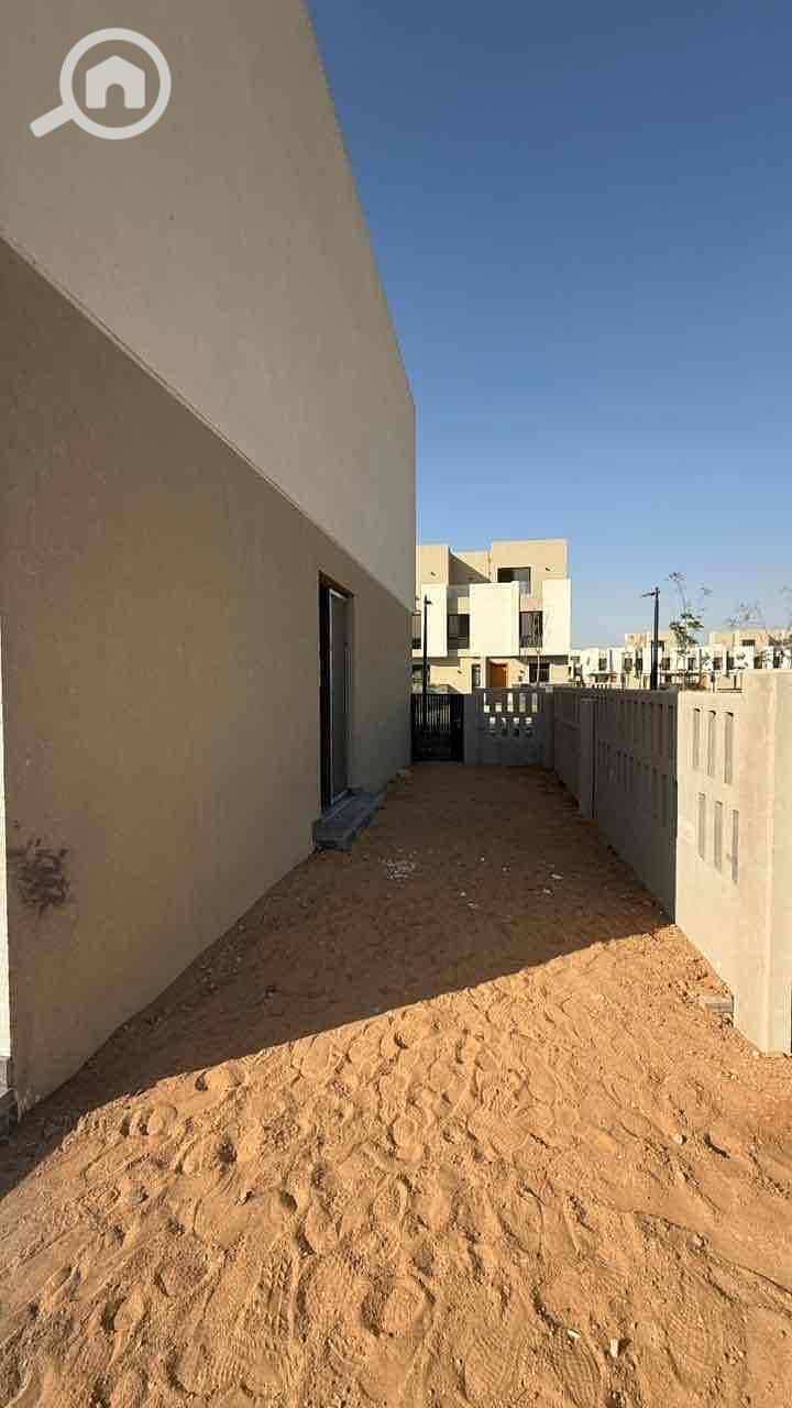 7 272aeb75-dafc-4e05-baed-4a35afee2d26. jpg