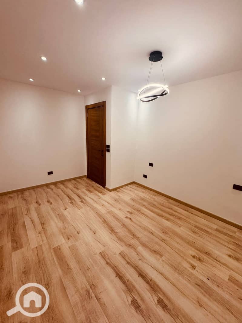 8 WhatsApp Image 2025-08-19 at 11.45. 58 AM (9). jpeg