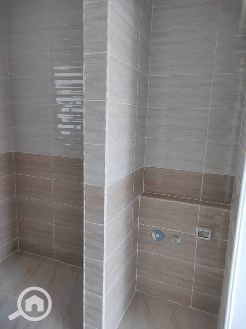 8 a7c3931e-9516-442b-bc72-a49049f77ceb. jpg