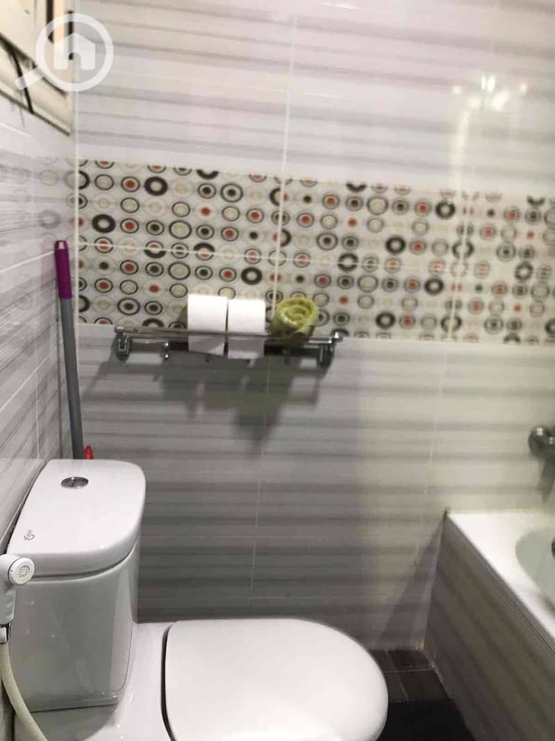 10 42632e07-33b2-48ab-a1df-3b32dc790ca5. jpg