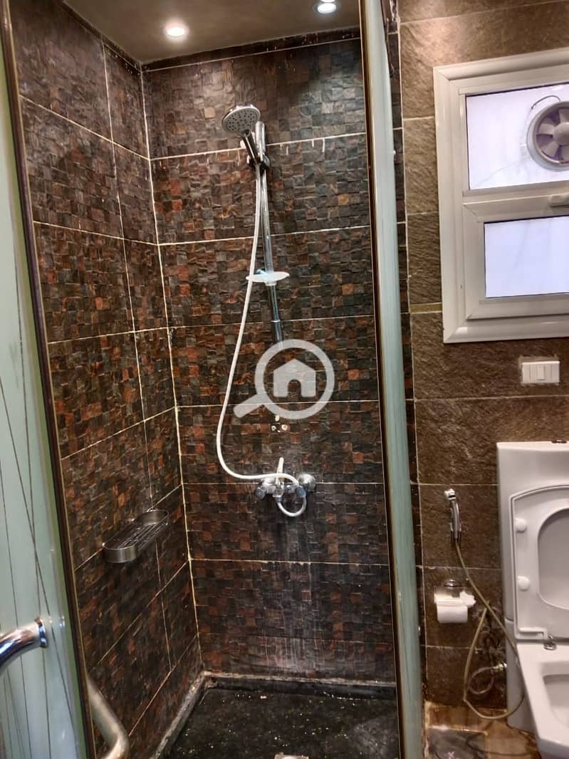 15 eeeded04-d275-4f34-8eb9-9702ad18f713. jpeg