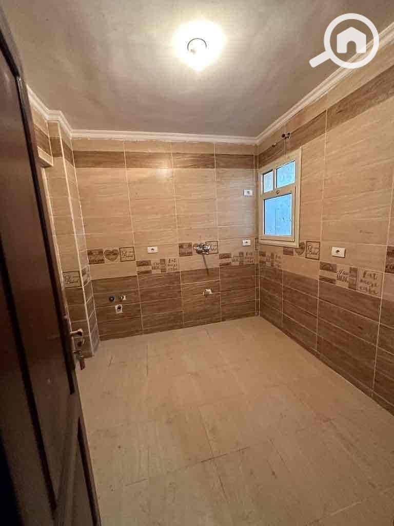 3 498f1405-041e-40f3-b87d-62f64e6290c4. jpg