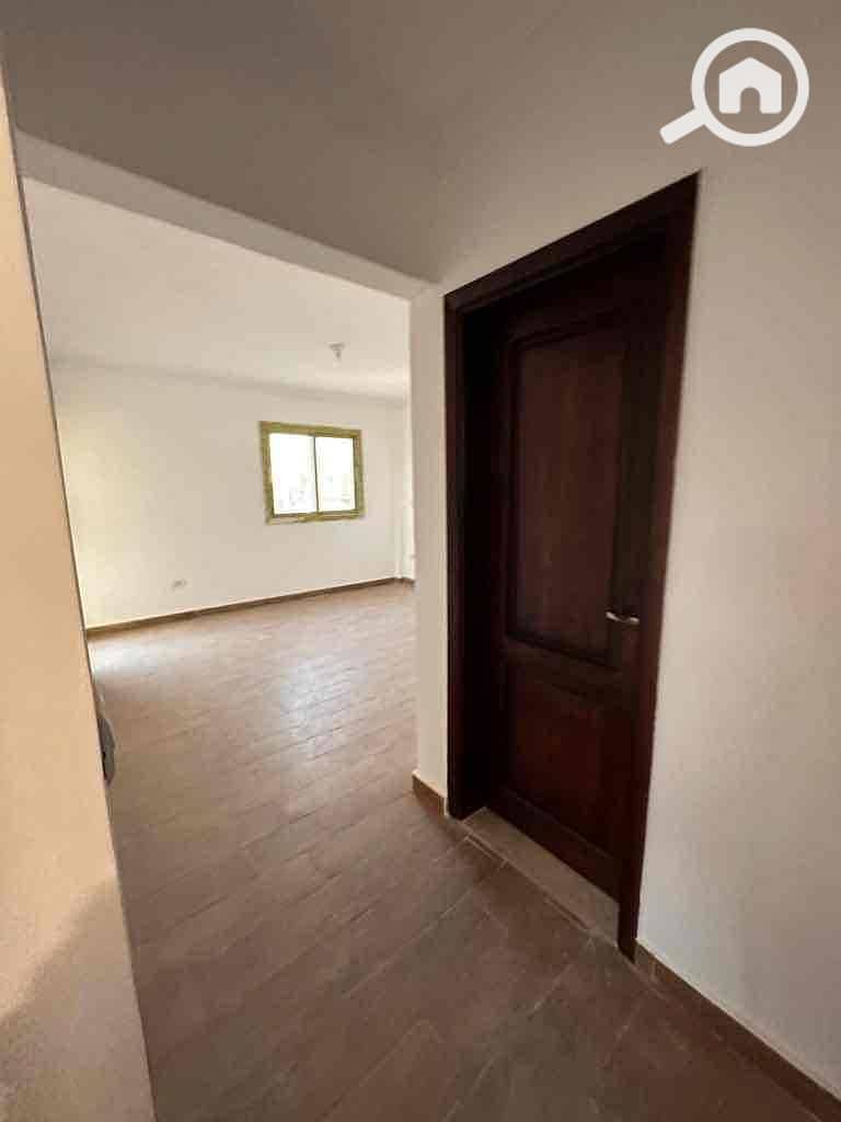 5 12b74fd8-f250-45fc-8b50-67ae0b47df4f. jpg