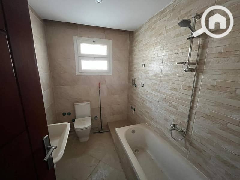 10 WhatsApp Image 2025-09-08 at 18.33. 47_f05c9d9a. jpg