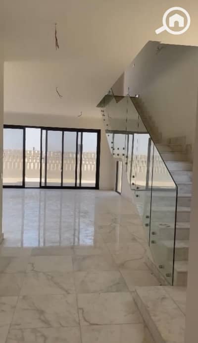 فیلا 3 غرف نوم للايجار في مدينة الشروق، القاهرة - فيلا11. jpg