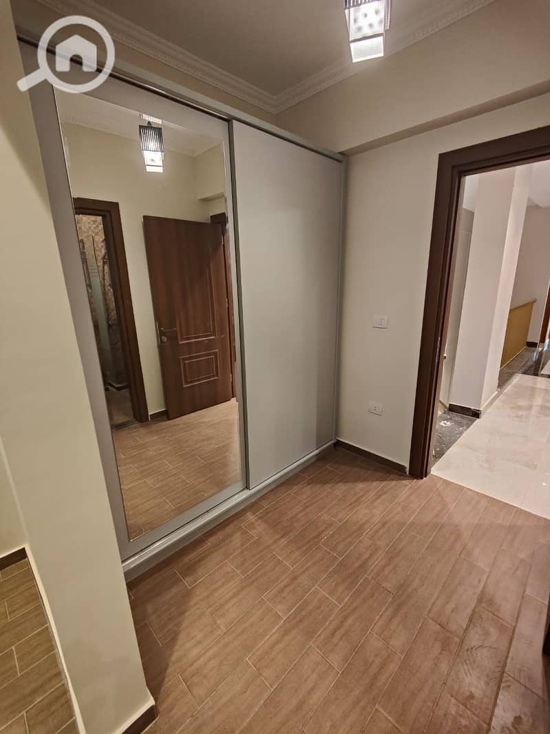 6 7b0197a7-1d07-4fc8-a49c-c1771d8227d6. jpg