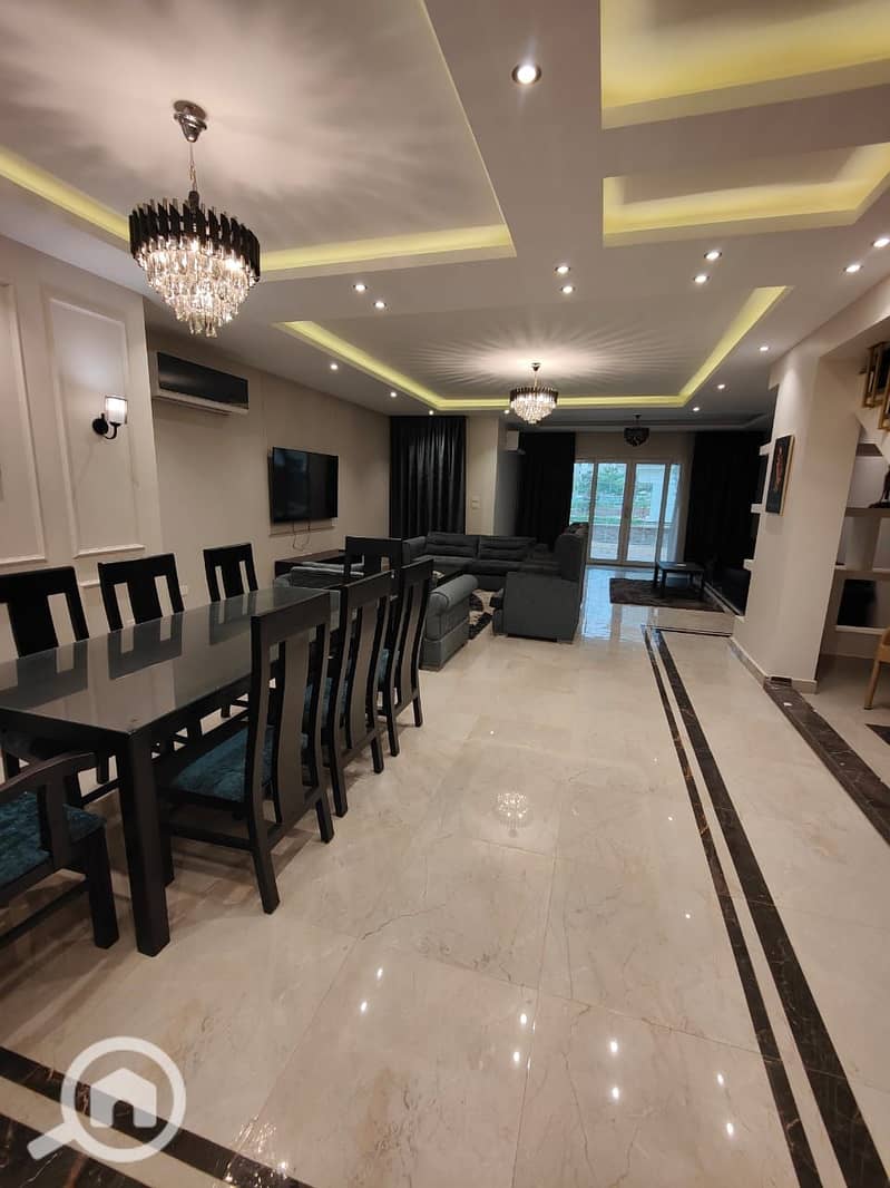 7 24f51237-3bba-4b09-95c8-960ef95fe6f0. jpg