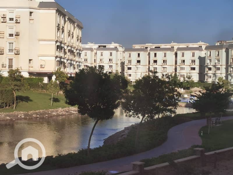 17 da6d84ae-6d89-4645-9c98-3da739f85c50. jpg