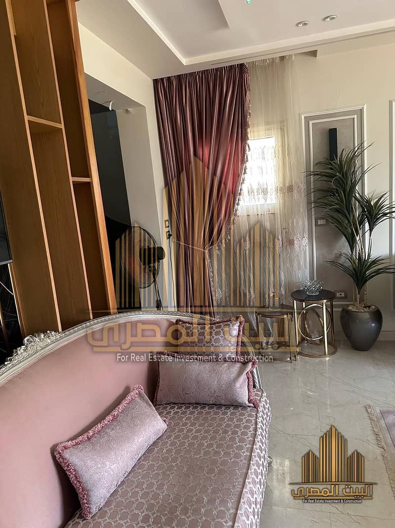 6 U463180 (13). jpeg