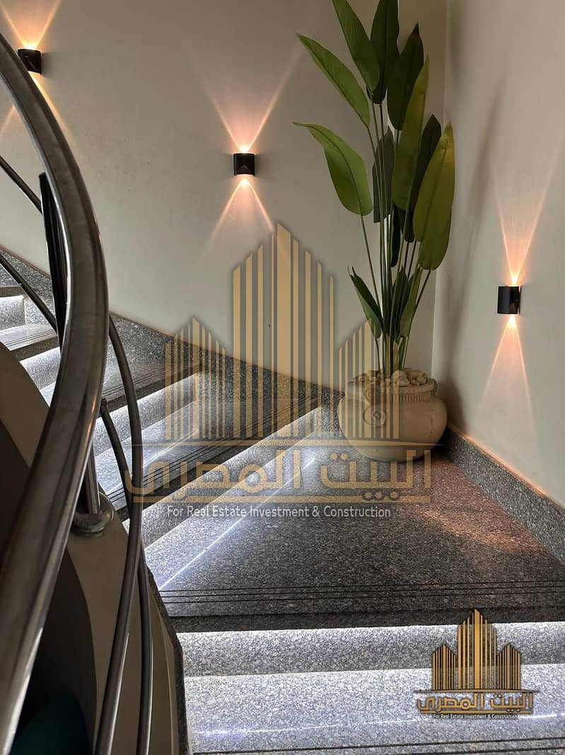 11 U463180 (12). jpeg