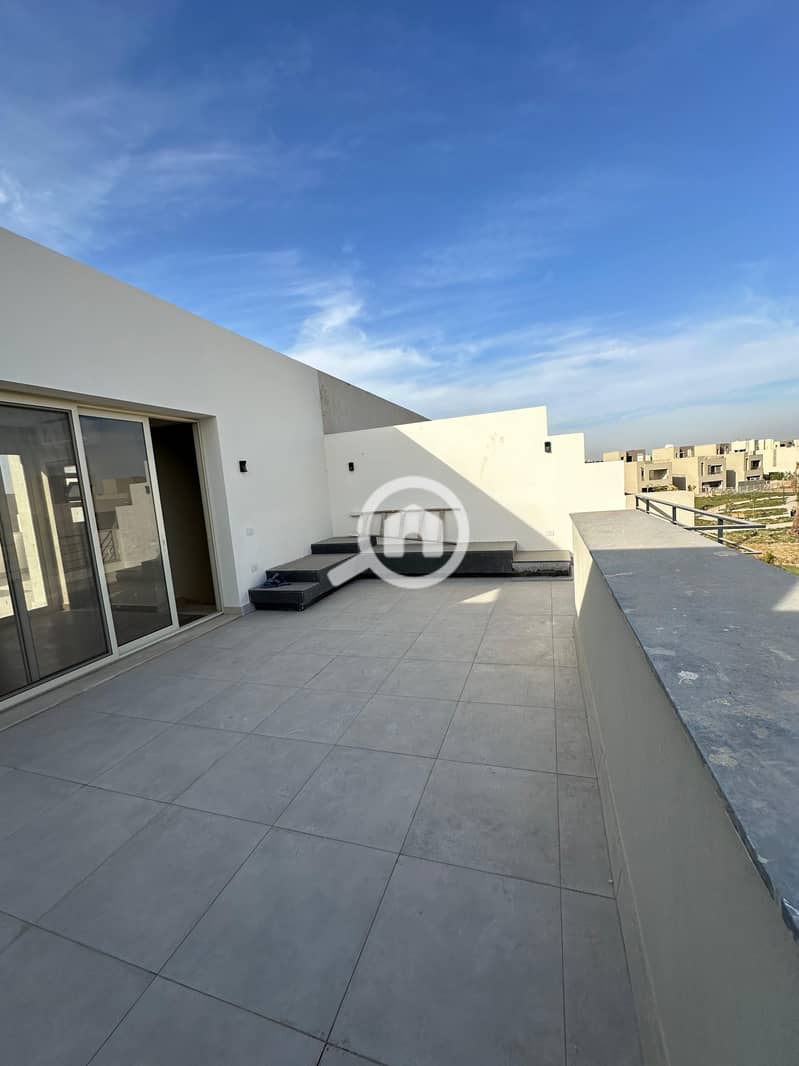 2 WhatsApp Image 2024-12-17 at 1.25. 40 PM (1). jpeg