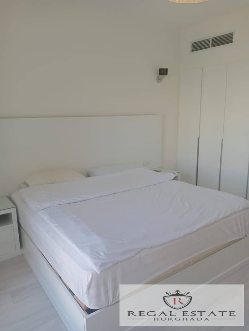 8 bb2f9b78-ca69-418b-af76-16f1c4e30bb0. jpeg