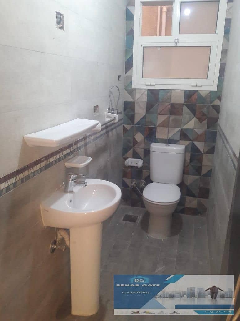 8 4b38720c-2079-4f56-bef0-0e8ac05f8be9. jpg