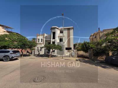 فیلا 6 غرف نوم للبيع في الشيخ زايد، الجيزة - db4a8fd0-9af8-437c-a2b1-904280d4d72a. jpg