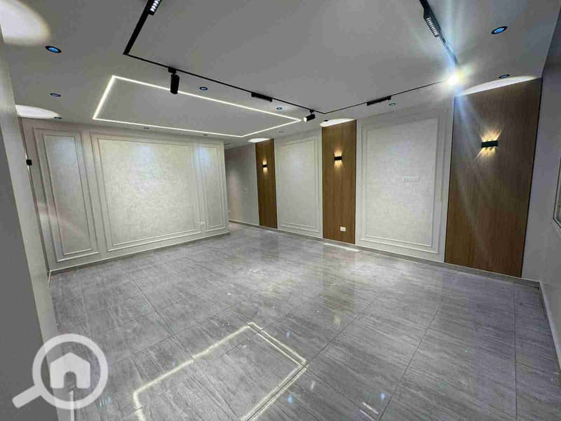 2 FB_IMG_1762264005415. jpg