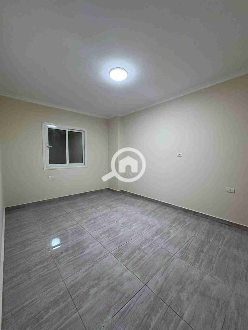 7 FB_IMG_1762264670578. jpg