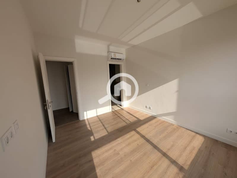 2 WhatsApp Image 2025-11-04 at 5.40. 49 AM (1). jpeg