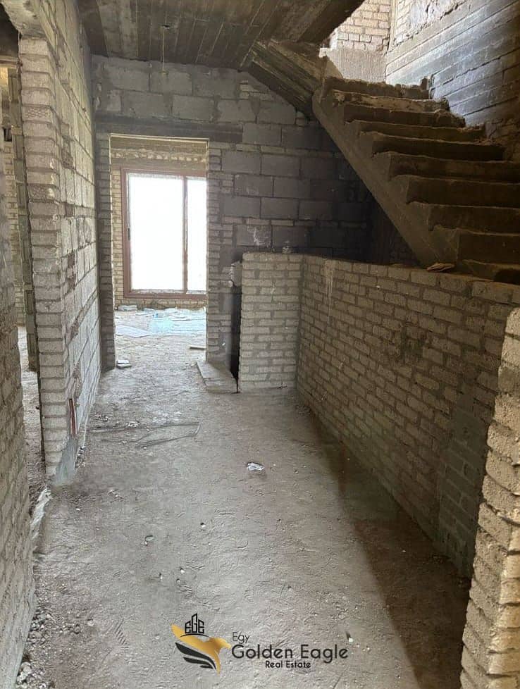 6 5f5e5e61-396f-45a7-b4f7-7cb33dab2e94. jpg