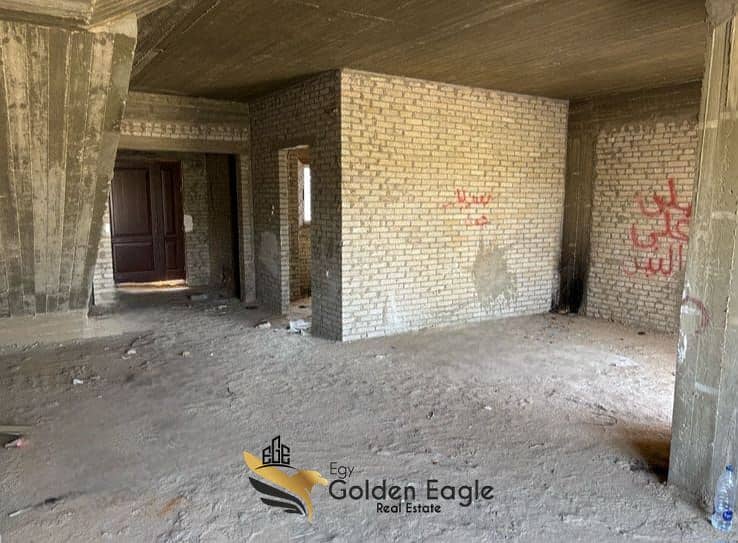 12 f8b37b93-a9ac-432f-9808-68e25a609409. jpg