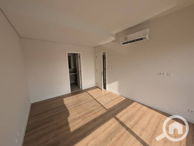 6 WhatsApp Image 2025-11-04 at 5.40. 46 AM (1). jpeg