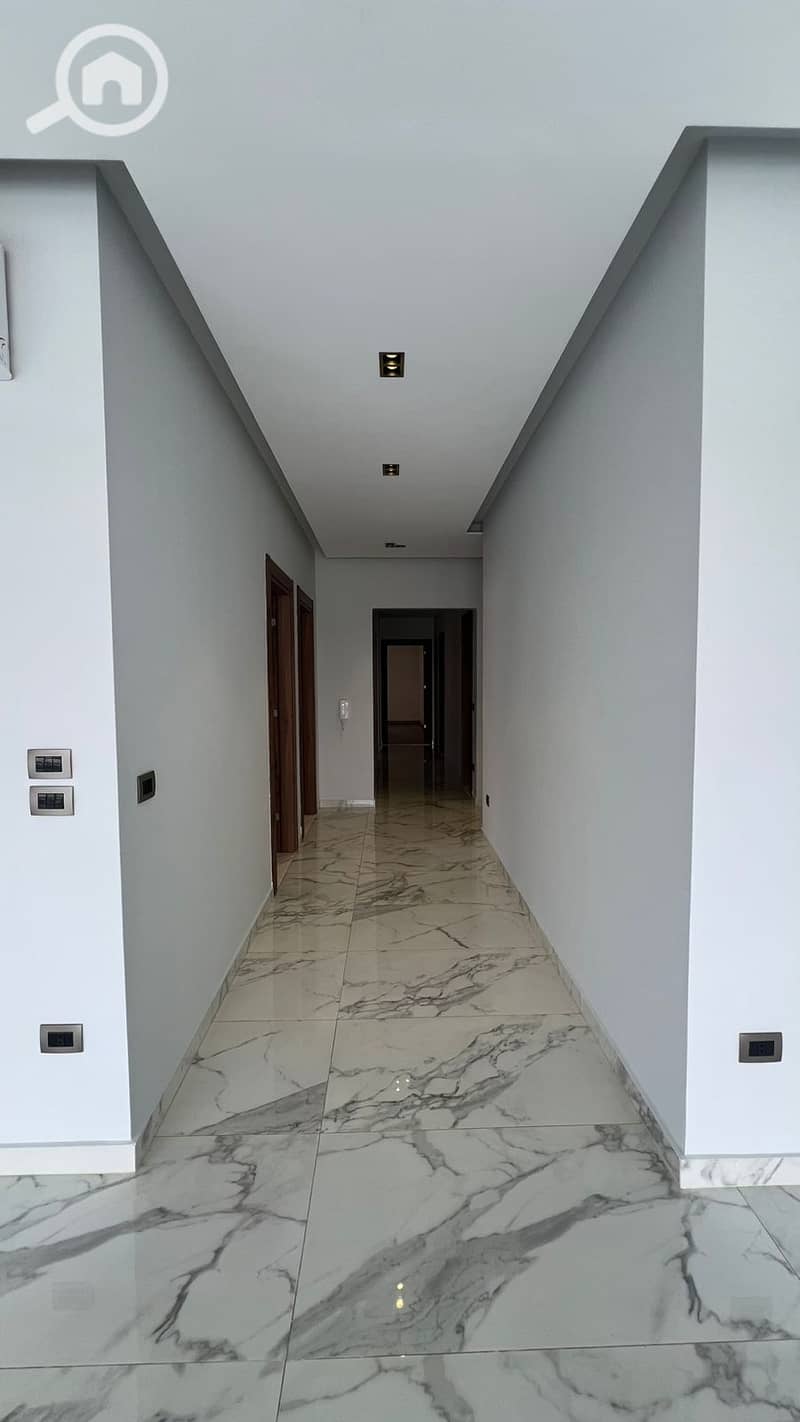 14 c76740ab-2eeb-4979-97ae-fe0f85c70739. jpg