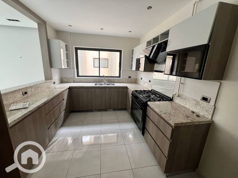 20 0fe46e18-b313-4de6-915c-bff1aa4181fb. jpg