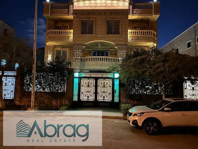 11 Bedroom Villa for Sale in Sheikh Zayed, Giza - IMG-20251103-WA0052. jpg