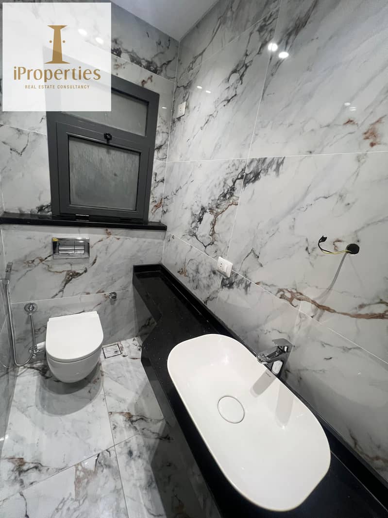 2 148fc87f-c033-4cb1-9061-49a1ce186dc6. jpeg