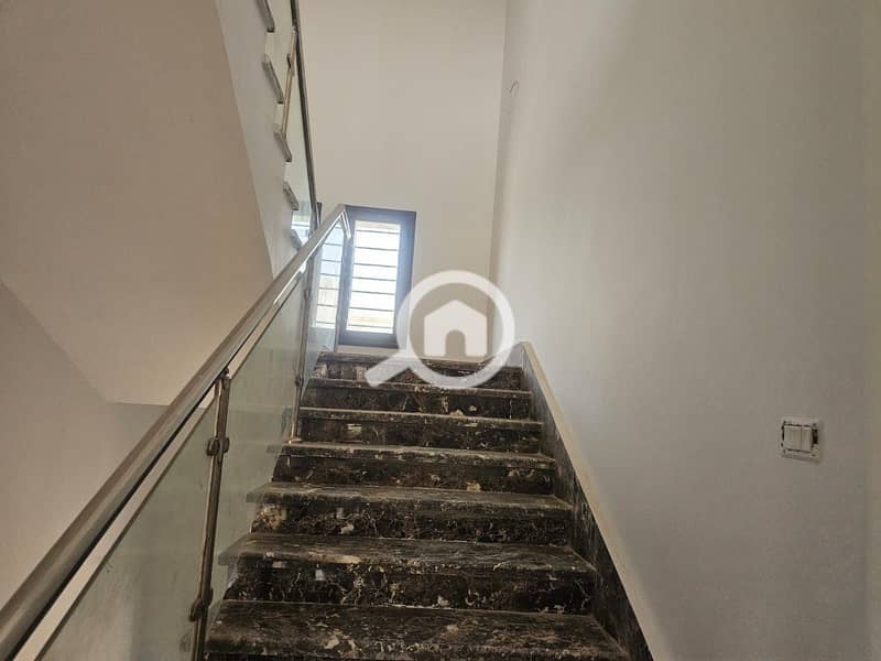 10 WhatsApp Image 2024-11-09 at 15.55. 20_a8df0205. jpg